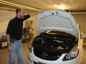 AuftragArbeit bietet Ihnen in Sachen Fahrzeugaufbereitung eine gründliche Innen- und Aussenreinigung.